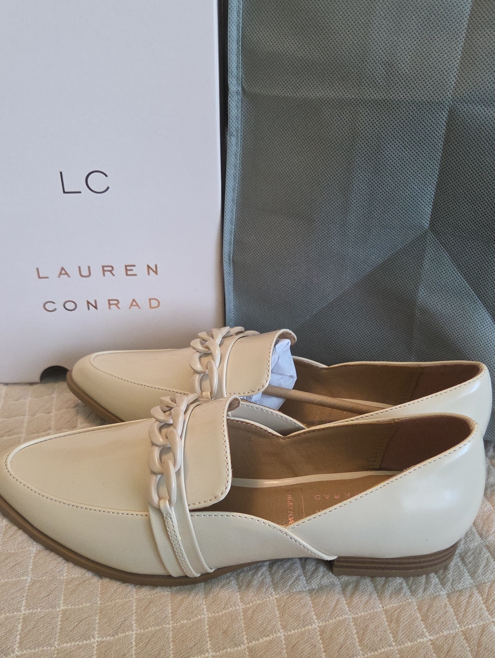 LC Lauren Conrad DEMII Loafers Bone Chain Linkโ Detail Slip On Flats Sz 8M